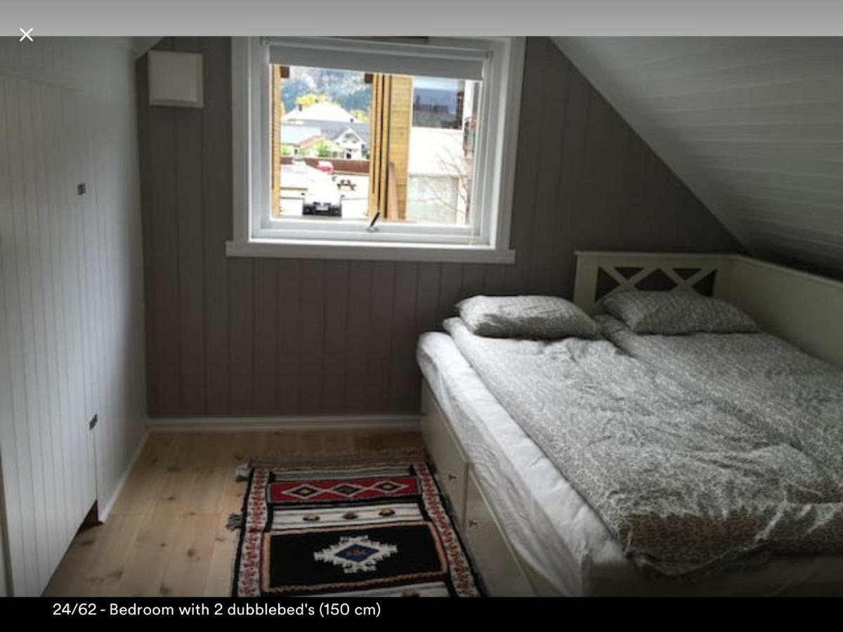 Koselig Landsbyhus I Nordfjord Nordfjordeid Kültér fotó